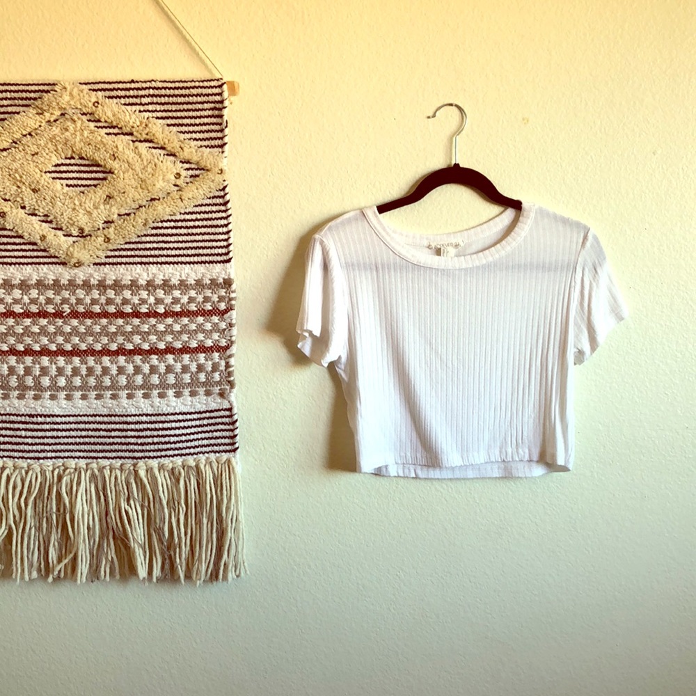 Forever 21 short sleeve crop top